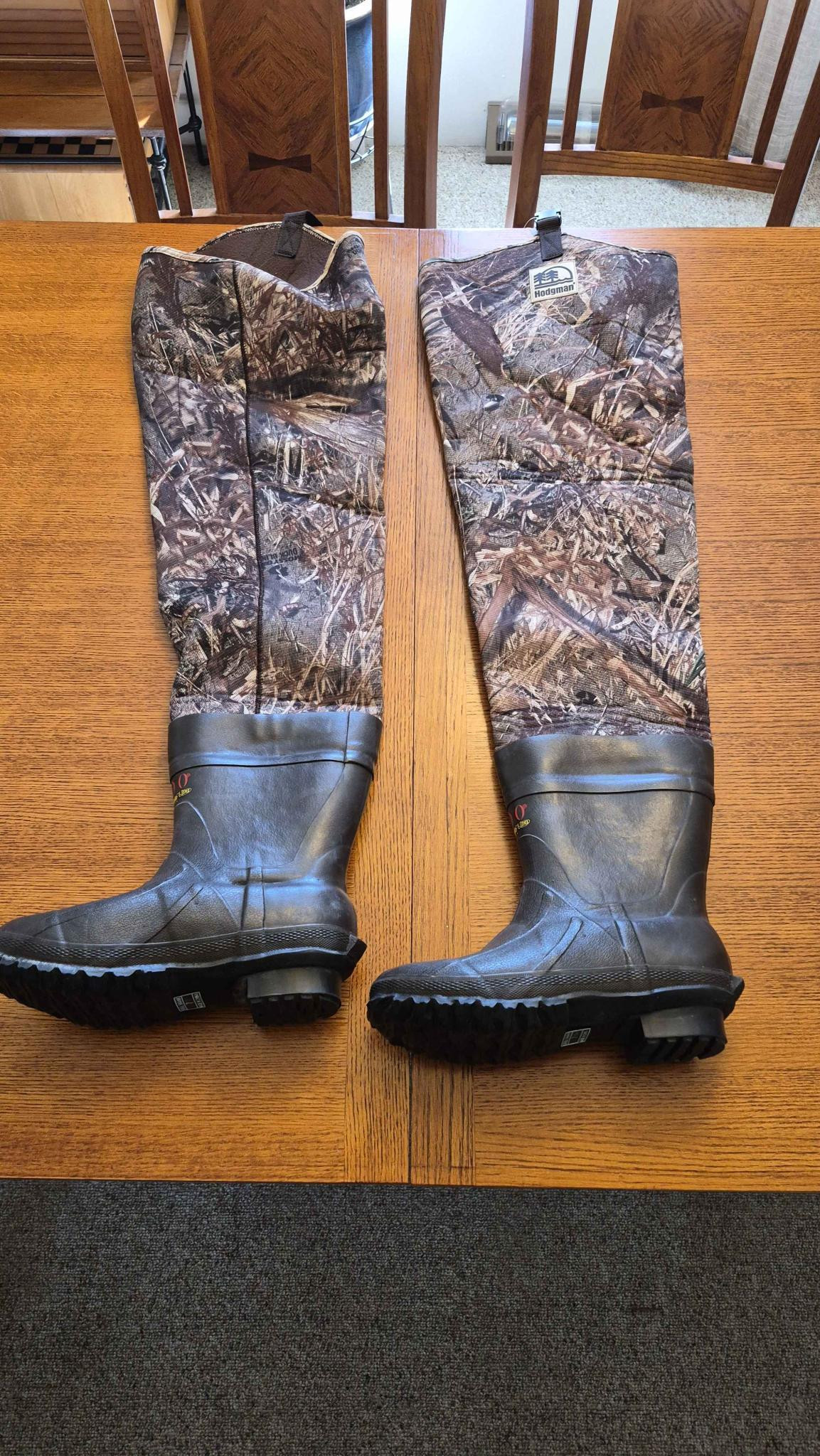 Camouflage hip boots